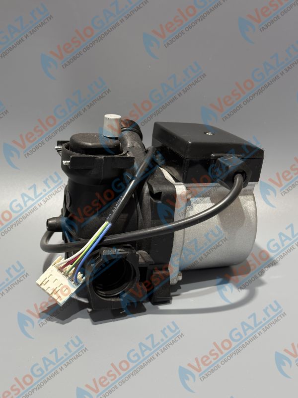 Насос DUCA VPG 15/5 тип Grundfos 2 скор 5 пров. с задн. крышкой для Vaillant